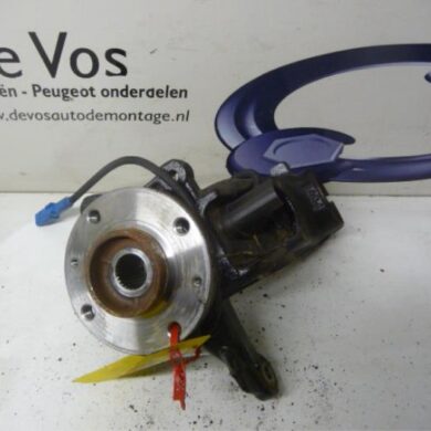 Citroen DS3  Achsschenkel links vorne 2013 364690