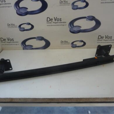 Citroen DS5  Front bumper frame 2013 7104LE