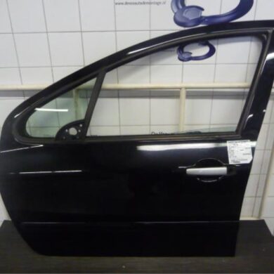 Peugeot 307 1.6 HDiF 110 16V Portier 4Deurs links-voor 2008 9002S8