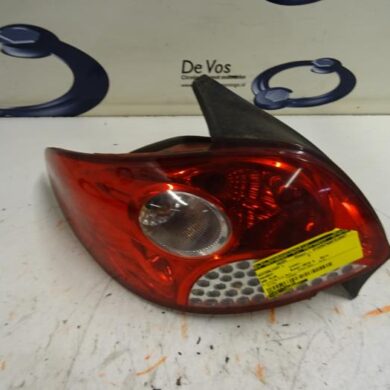 Peugeot 206 PLUS 1.4 XS Achterlicht links 2010 6350GV