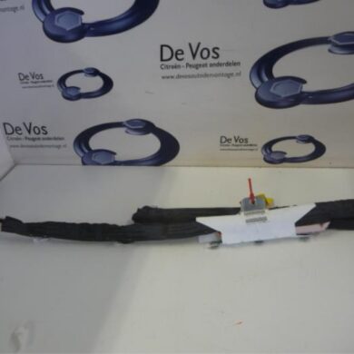 Peugeot 5008 1.6 THP 16V Roof curtain airbag 2011 8335WQ