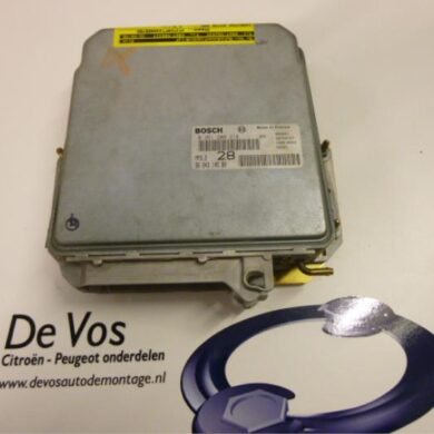Peugeot 306 2.0 S 16 Engine management computer RFT 1995 1929V0