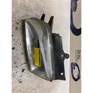 Peugeot Partner 1.8 Headlight, left 2000 6204P8