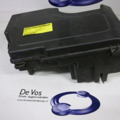 Citroen C5 2.0 HPI 16V Relay holder 2001 6556E7-6556E9