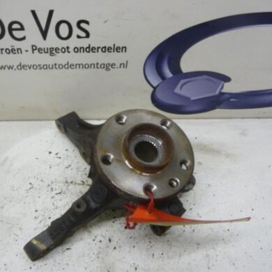 Peugeot 807 2.0 16V Fusee rechts-voor 2002 364767