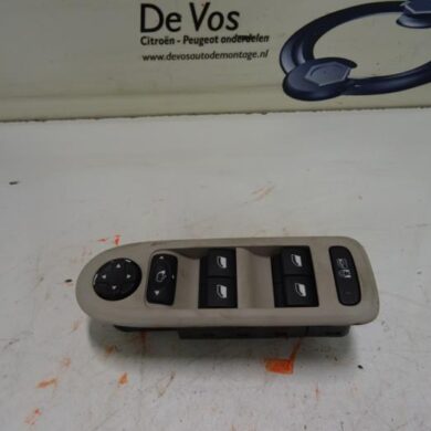 Peugeot 508  Combischakelaar ramen 2014 98026370BK