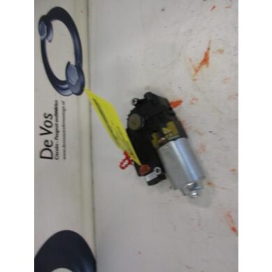 Peugeot 3008  Sunroof motor 2012 8401WH