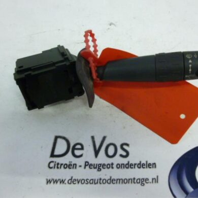 Peugeot 607 2.2 HDi 16V FAP Wiper switch 2001 6239A8