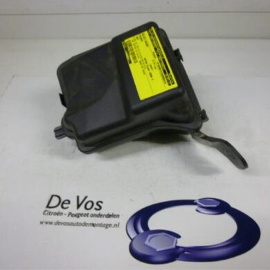 Peugeot 1007 1.4 Relay holder 2006 654588-654587