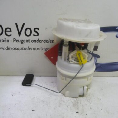 Peugeot 206  Electric fuel pump NFU 2003 1525Y1