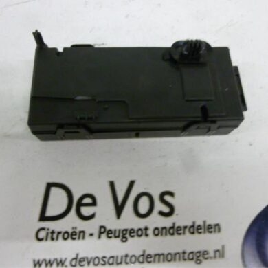 Peugeot 3008 1.6 HDiF 16V Tyre pressure module 2009 5430R4