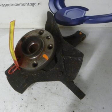 Peugeot Expert 1.9TD Fusee links-voor 1998 364634