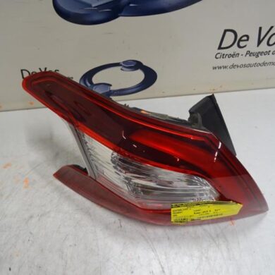 Peugeot 308  Achterlicht links 2015 9677817680