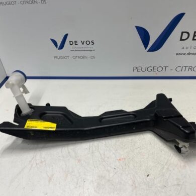 Citroen C4 Picasso  Ruitensproeiertank voor 2020 9819973880
