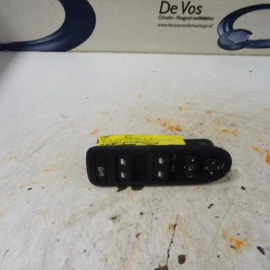Citroen C3  Combischakelaar ramen 2013 6490AZ