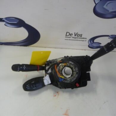 Peugeot 208  Steering column stalk 2013 98081767ZD-98030390ZD