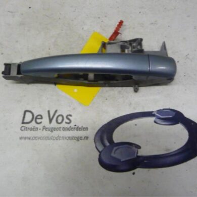 Peugeot 5008 2.0 HDiF 16V Rear door handle 4-door, left 2010 9101KH-9109A7