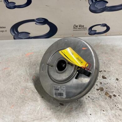 Peugeot 3008  Brake servo 5G06 2017 1616905380