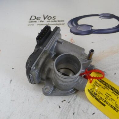 Peugeot 108 1.0 12V Gasklephuis CFB 2014 1611551380