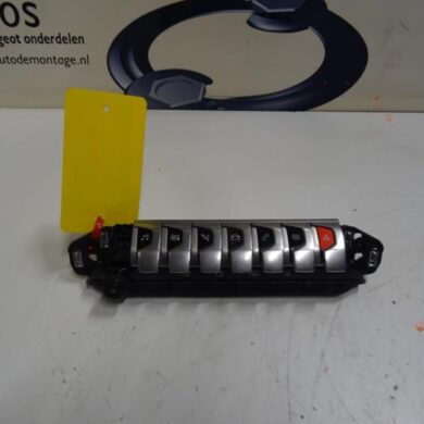 Peugeot 3008  Switch 2019 98249153DX