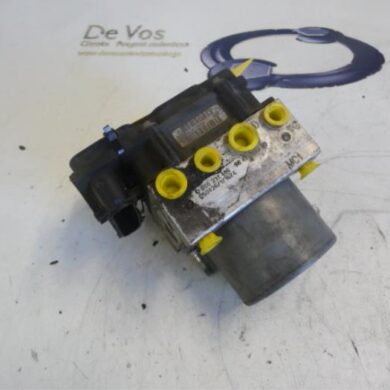 Citroen C4 1.6 16V ABS Pomp NFU 2005 4541J1