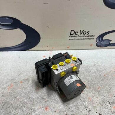 Citroen C4 Picasso  ABS Pomp YHZ 2019 1647896180