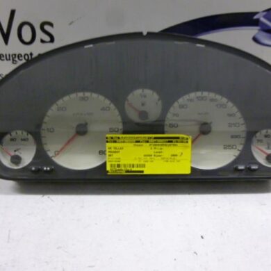 Peugeot 607 2.2 HDi 16V FAP Kilometerteller KM 2004 6106C4-6105FY