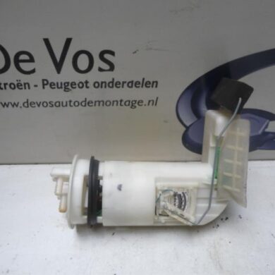 Peugeot 106 1.0 Brandstofpomp Elektrisch CDZ 2000 1525H5