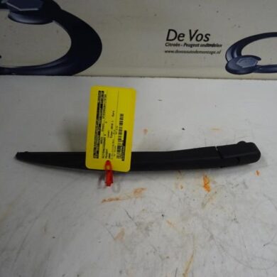 Peugeot 2008  Rear wiper arm 2018 1610720480-1635155980-1632156080