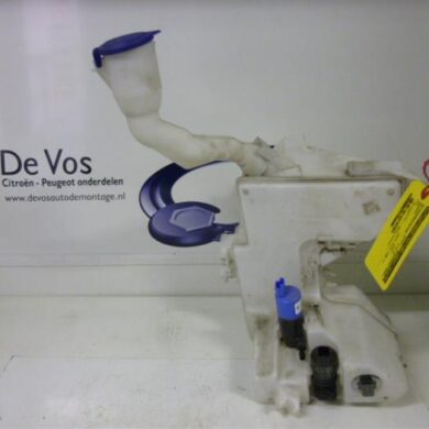 Peugeot 407 2.0 HDiF 16V Front windscreen washer reservoir 2008 6431E7