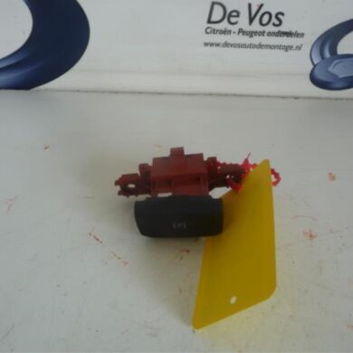 Peugeot 508  Parking brake switch RHCRH02 2012 96666512XT-96666512ZD