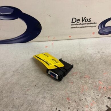 Peugeot Rifter 1.5 BlueHDi 130 Camera voorzijde 2019 9831386680-1681923580