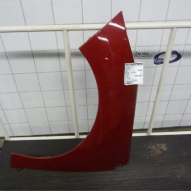 Peugeot 308  Kotflügel links vorne 2011 7840W1