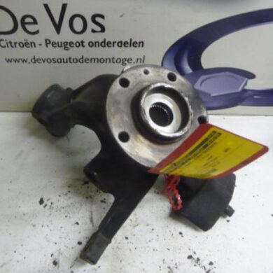 Peugeot 607 2.2 16V Knuckle, front right 2001 364763