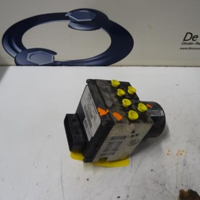 Peugeot 407  ABS pump UHZ 2006 4541R9
