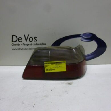 Peugeot 605 2.0 SRi Achterlicht rechts 1992 635176