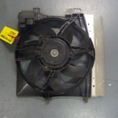 Citroen DS3 1.6 VTi 120 16V Cooling fan housing 2011 1253P8