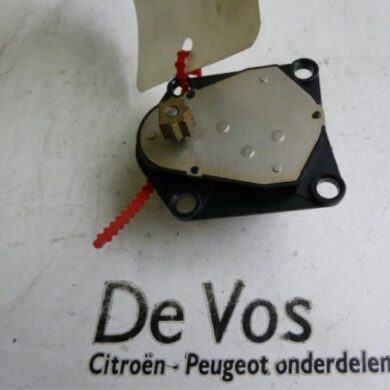 Peugeot 406  Heater valve motor 1998 6447F6