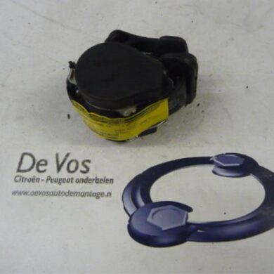 Peugeot 308  Rear seatbelt, left 2009 8975T6