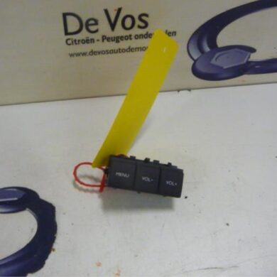 Citroen Berlingo  Navigatie bedienings paneel 2016 98110413ZD