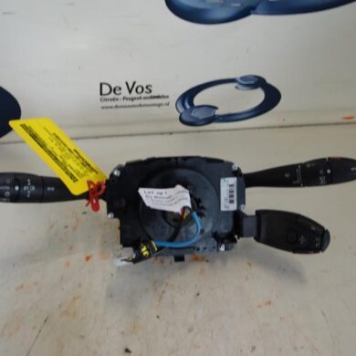 Peugeot 207  Steering column stalk 2010 6242YL