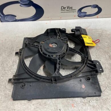 Citroen C3 1.2 Vti 12V PureTech Cooling fan housing 2019 9829774580