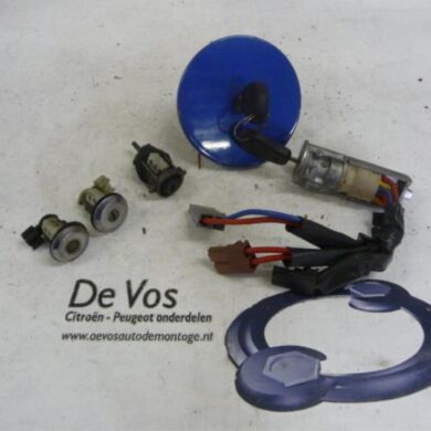 Citroen Saxo 1.5 D Set of cylinder locks (complete) 1997 4162T3