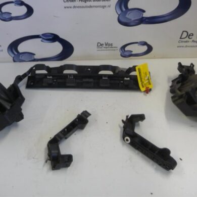 Citroen C4 Cactus 1.2 PureTech 82 12V Bumperframe achter 2014 9801686480-1611428880-1611428780