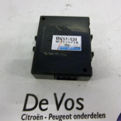 Peugeot 4007 2.2 HDiF 16V PDC Module 2007 6590Z4