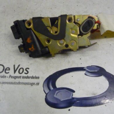 Citroen XM 2.0 Turbo Deurslot Mechaniek 4Deurs rechts-achter 1993 913890