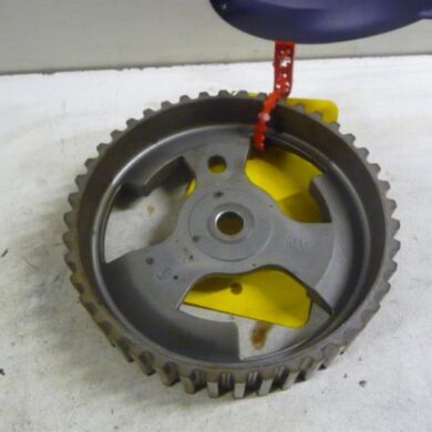 Citroen C4  Camshaft sprocket 2005 0805H2
