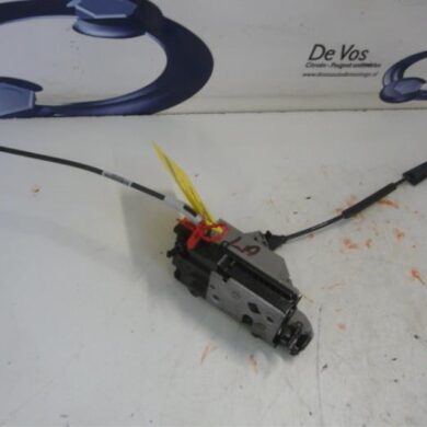 Peugeot 2008  Deurslot Mechaniek 4Deurs links-achter 2014 9812501480-9688081080