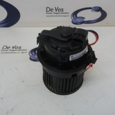 Peugeot 208  Heizung Belüftungsmotor 2012 1608182080
