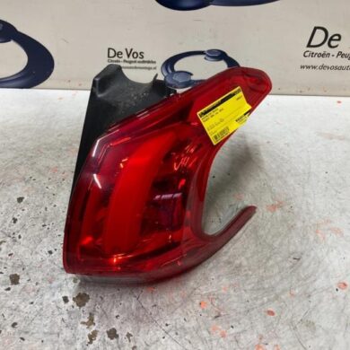 Peugeot 2008  Achterlicht rechts 2016 9678074380